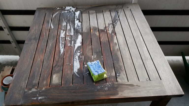 Teakholz Pflege Wie pflege ich Teakmöbel richtig? Hand im Glück