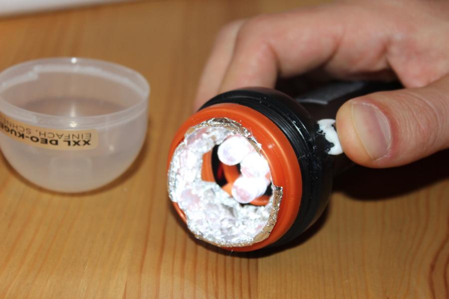 Taschenlampe aus Deoroller selbst gebaut mit LEDs_Handimglück (11)