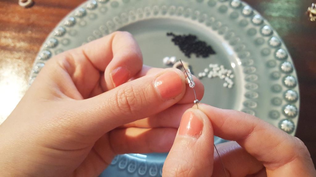 Verschluss für Armband und Kette selber machen Hand im Glück