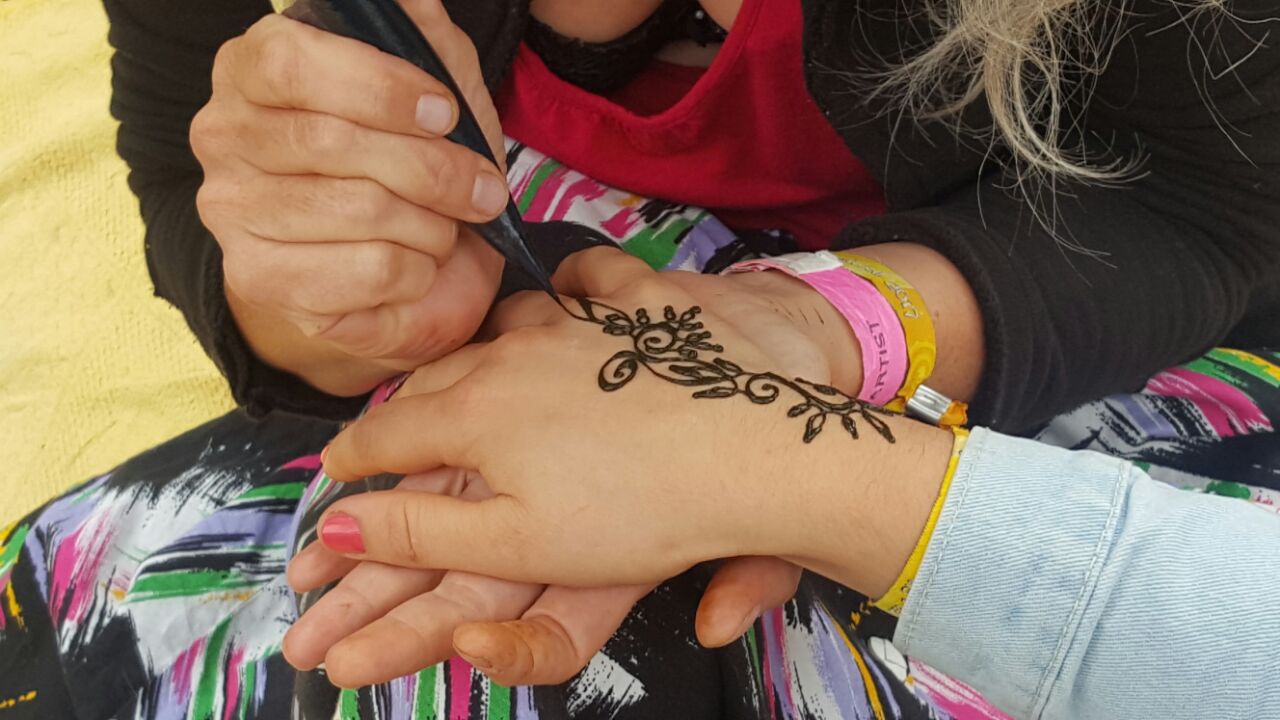 Malen mit Henna_hand im Glück.de