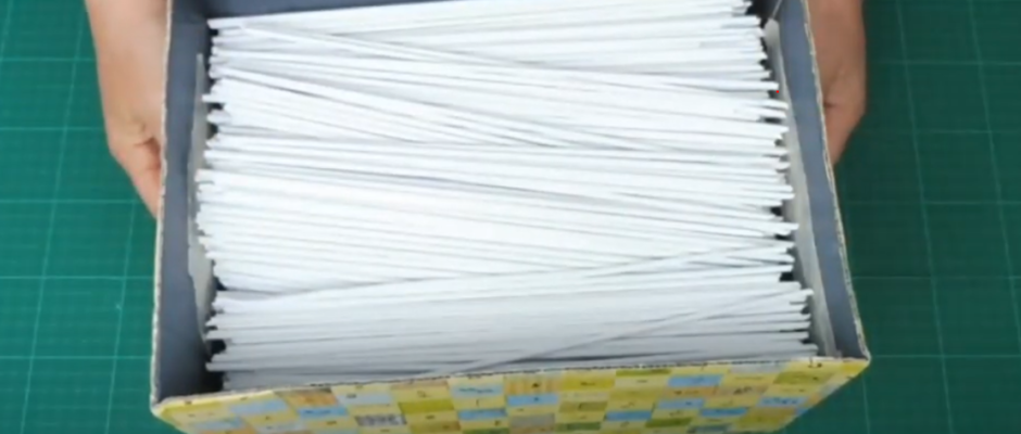 Papierroellchen machen aus altes Druckerpapier