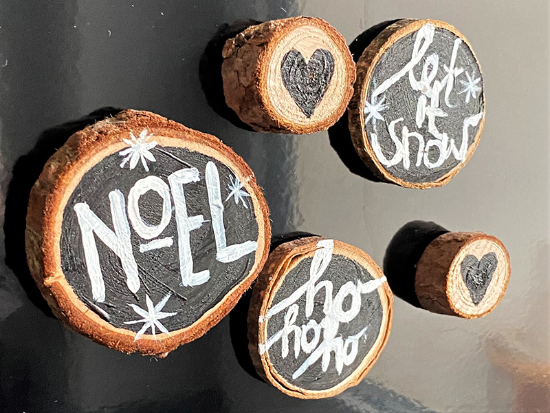 DIY Magnete aus Baumstammscheiben Weihnachten Hand im Glueck