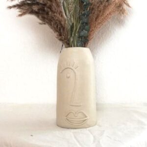 DIY: Faceline–Vase aus Modelliermasse basteln